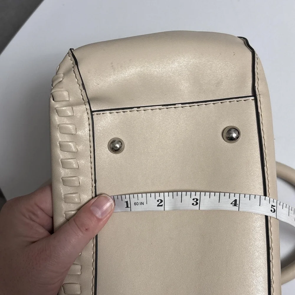 London Fog Satchel‎ Top Double Handle Bag Beige Faux Leather Tassel Purse Medium